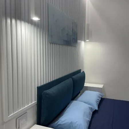 101 Apartment *